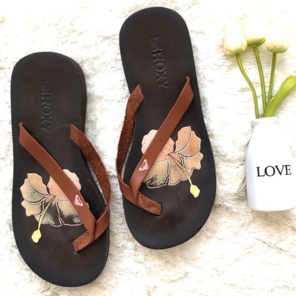 Roxy Leather Flip Flops PLUS a second black pair